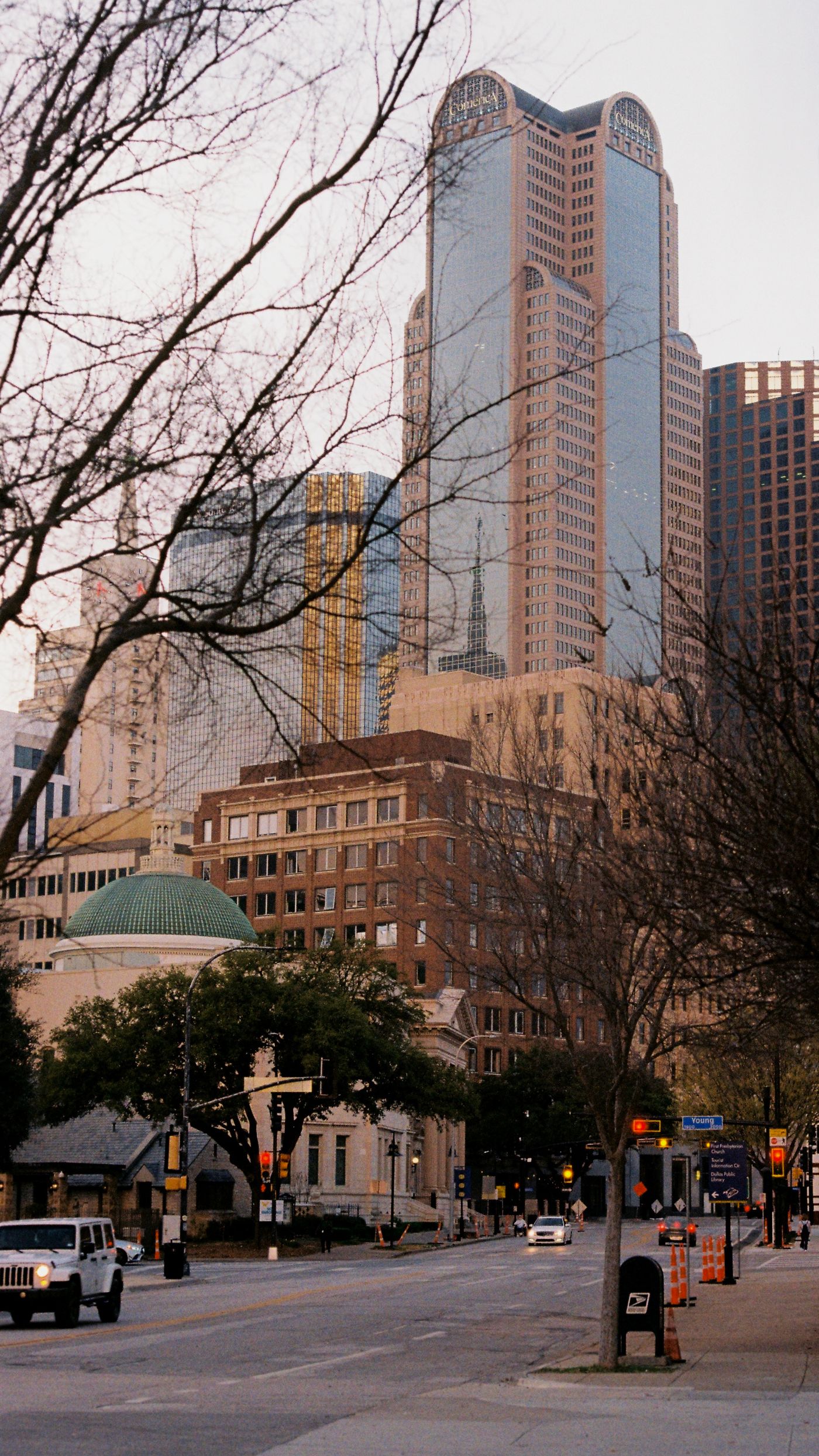 Flat and low-slope roofs in Downtown Dallas, TX served by a local flat-roof contractor